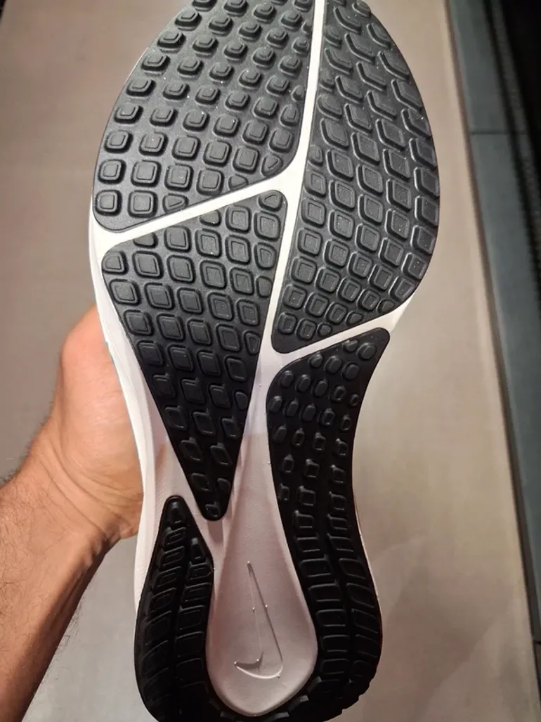 Nike Vomero 17 bike d'occasion — image 2 sur 3
