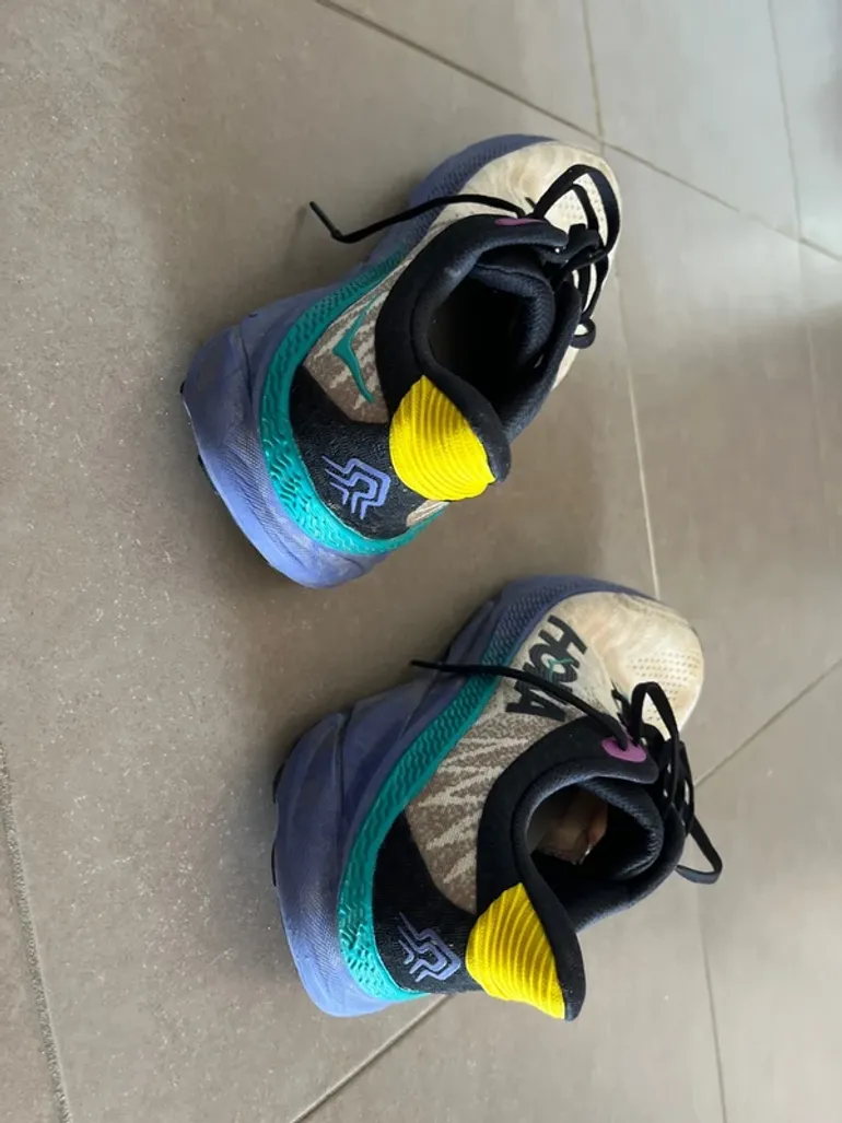 Used Asics Hoka Challenger ATR 7 bike — image 3 of 5