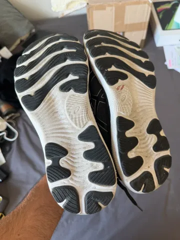 Tweedehands Asics Gel Nimbus 24 bike — afbeelding 3 van 4