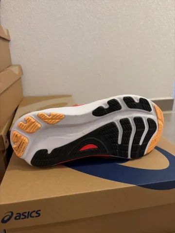 Asics Gel-Kayano 32 bike usato — immagine 2 di 3