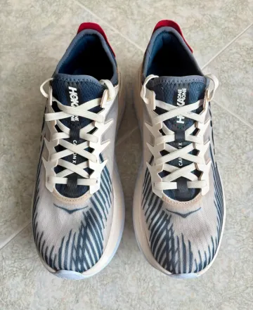 Used Hoka Carbon X-SPE bike — image 2 of 12