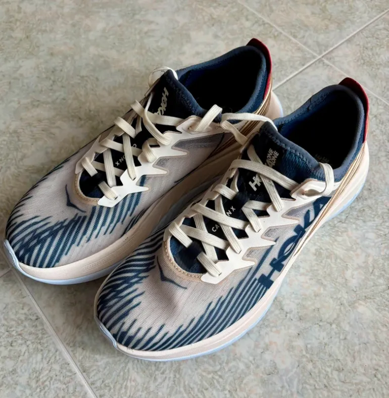 Used Hoka Carbon X-SPE bike — image 3 of 12