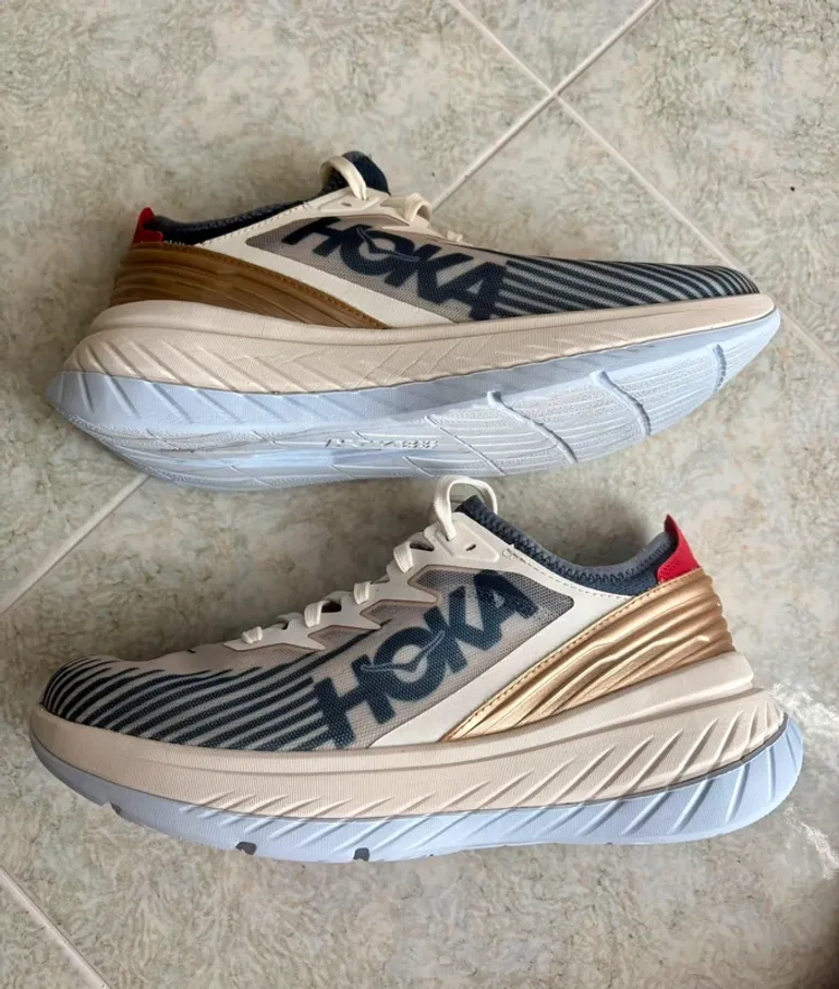 Used Hoka Carbon X-SPE bike — image 4 of 12