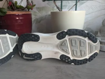 Nike Vomero 18 bike d'occasion — image 7 sur 12