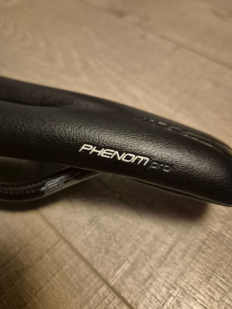Použité Specialized Phenom Pro bike — obrázek 2 z 6