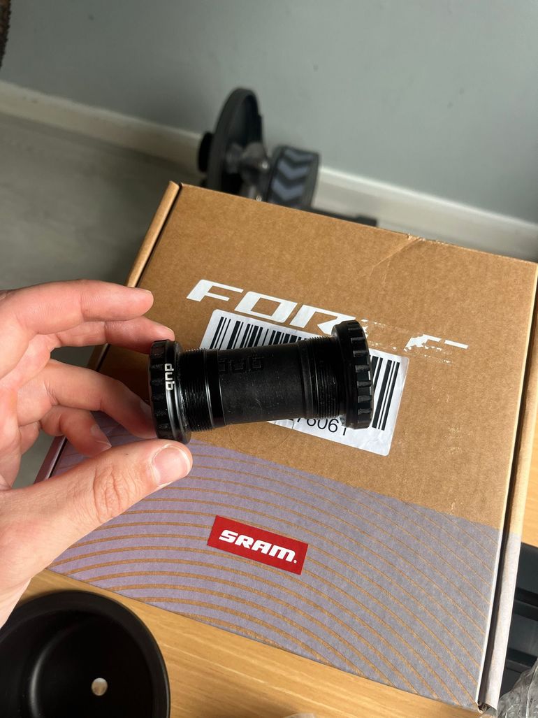 Used Sram DUB BSA Bottom Bracket bike — image 3 of 3