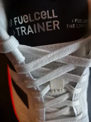 Used New Balance Fuelcell Supercomp Trainer V3 bike — image 6 of 7