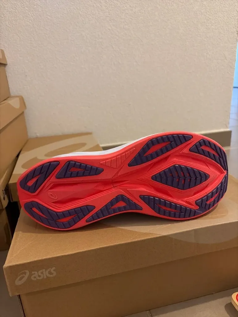 Used Asics Superblast 2 bike — image 2 of 4