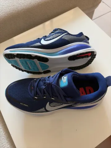 Tweedehands Nike Vomero 18 bike — afbeelding 2 van 3