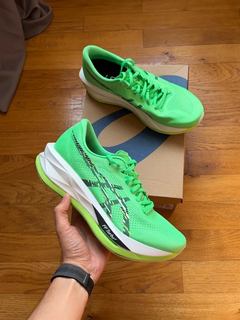 Asics plaque nylon Running Shoes usato