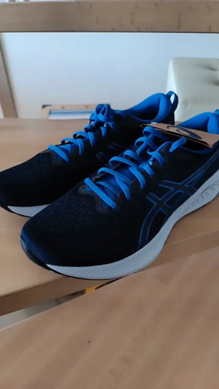 Used Asics Gel-Excite 10 bike — image 3 of 8