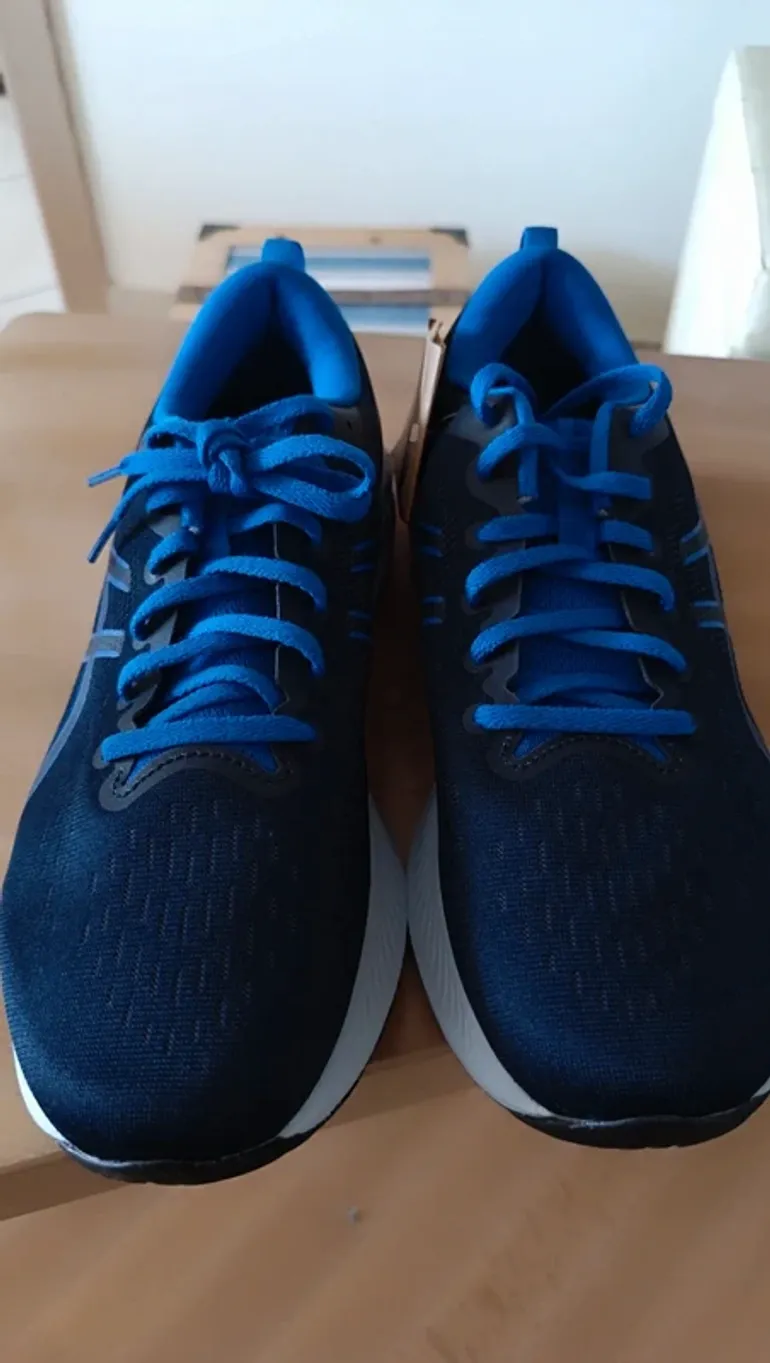 Used Asics Gel-Excite 10 bike — image 4 of 8