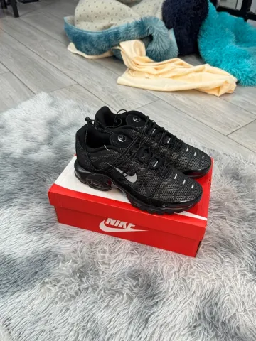 Brugt Nike Air Max TN Plus bike — billede 1 af 8