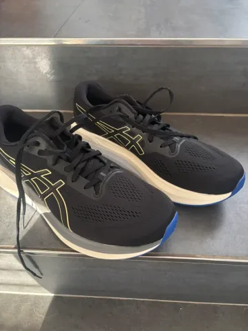 Used Asics Laufschuhe bike — image 4 of 4