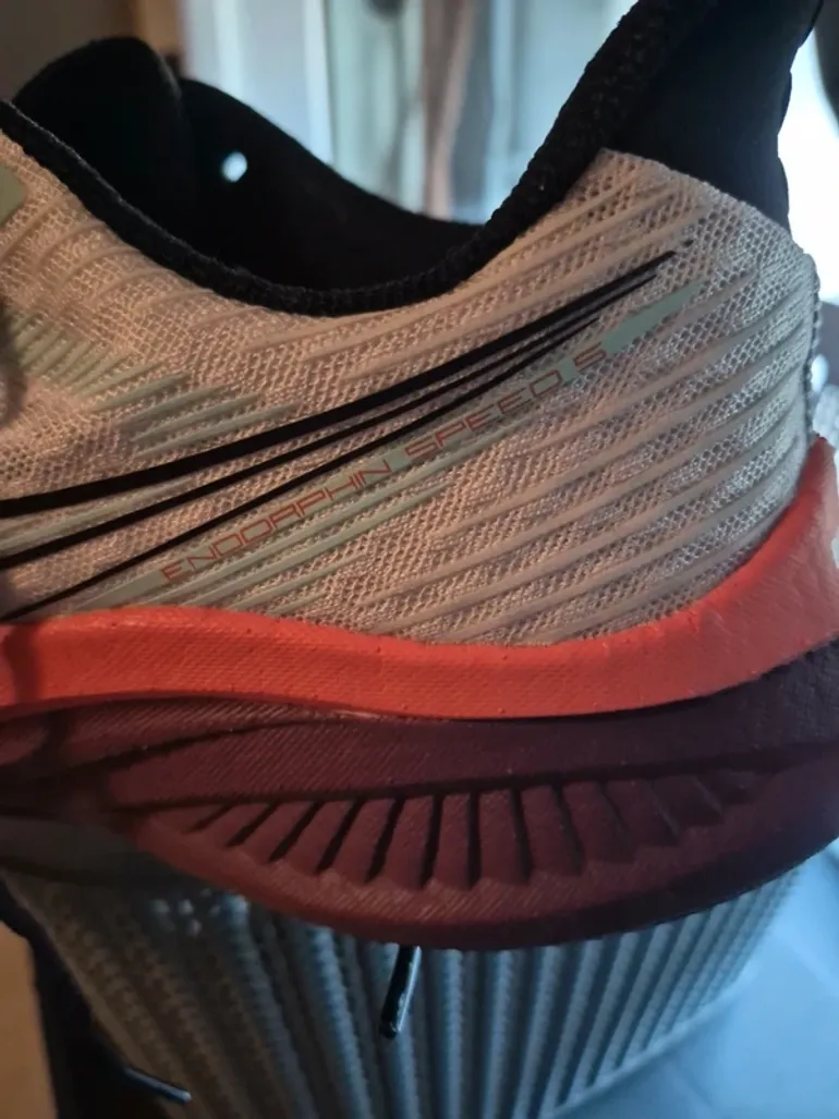 Saucony Endorphin Speed 5 bike usato — immagine 9 di 9