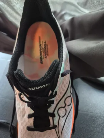 Saucony Endorphin Speed 5 bike usato — immagine 4 di 9