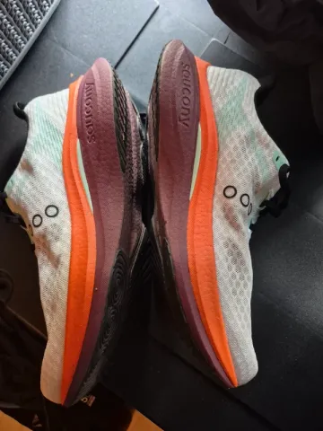 Saucony Endorphin Speed 5 bike usato — immagine 6 di 9