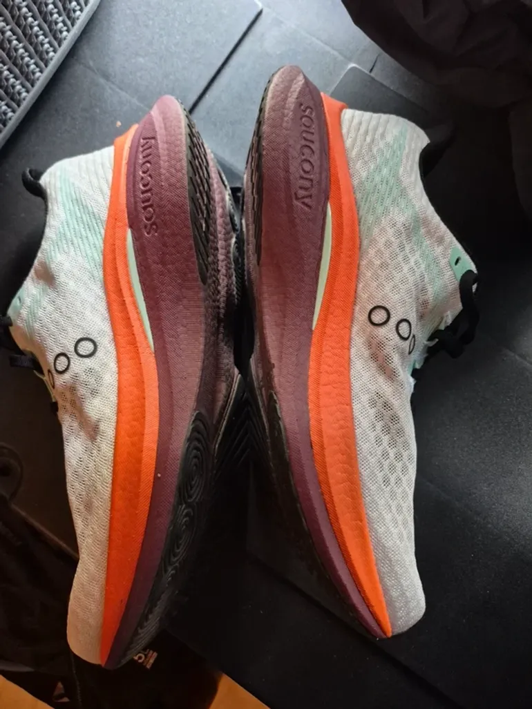 Saucony Endorphin Speed 5 bike usato — immagine 6 di 9
