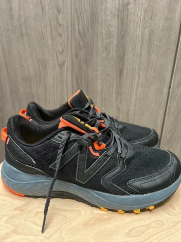 Gebrauchtes New Balance 410v7 bike — Bild 1 von 4