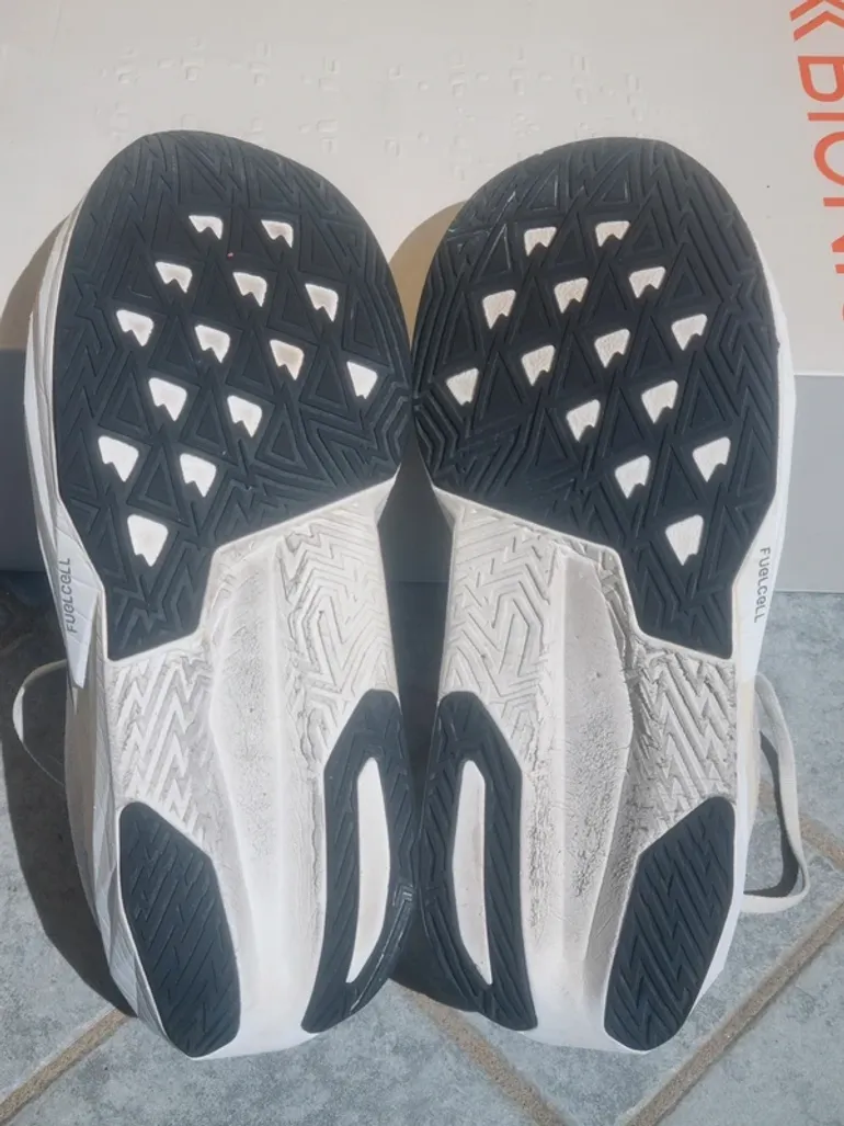 Gebrauchtes New Balance Rebel V5 bike — Bild 4 von 4