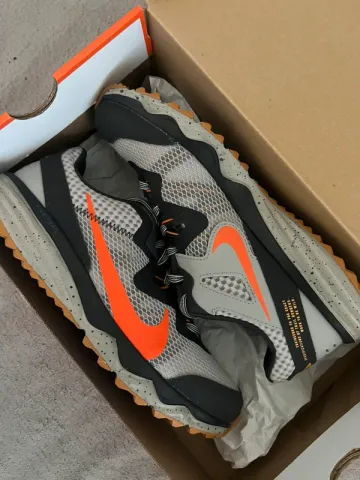 Brugt Orange Nike Laufschuhe bike — billede 2 af 7