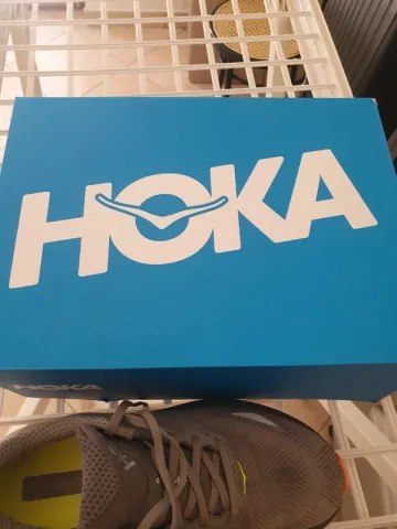 Used Hoka Clifton 9 GTX bike — image 7 of 8