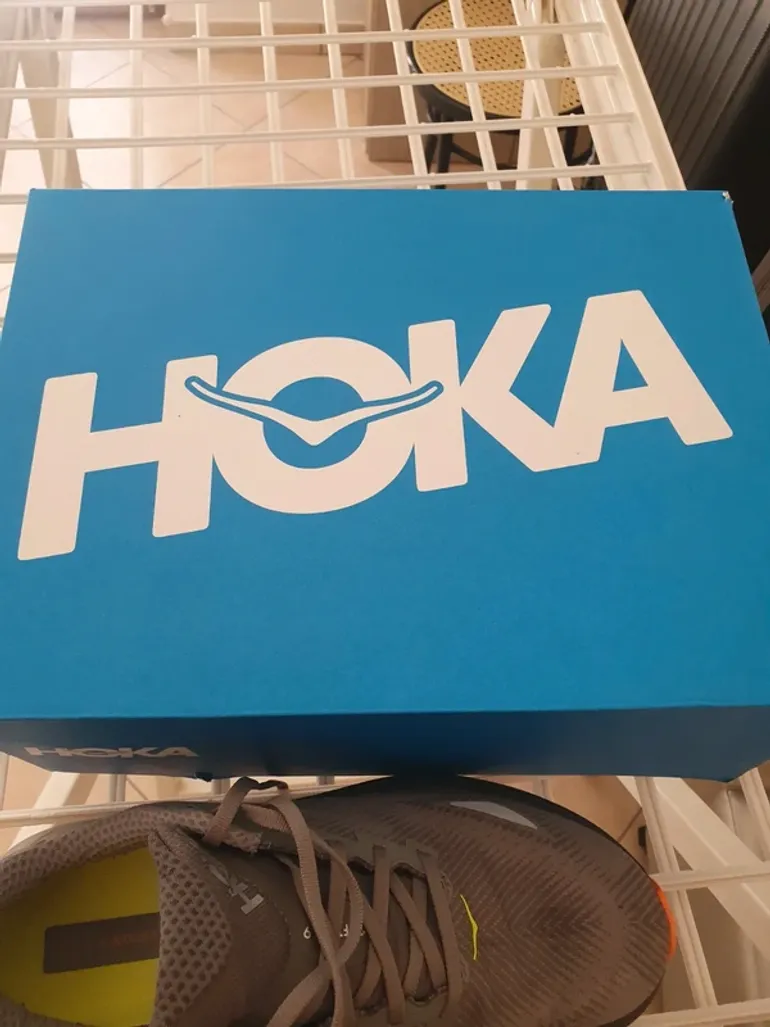 Used Hoka Clifton 9 GTX bike — image 7 of 8