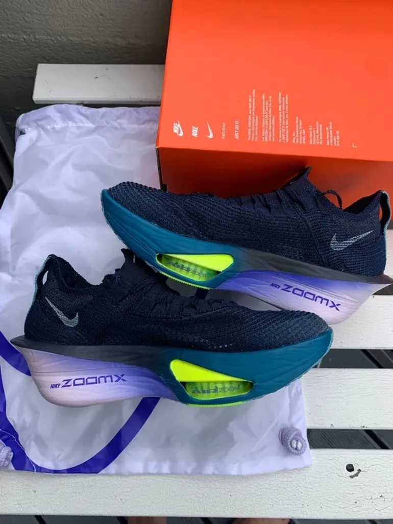 Used White Air Zoom Alphafly NEXT%3 bike — image 2 of 8