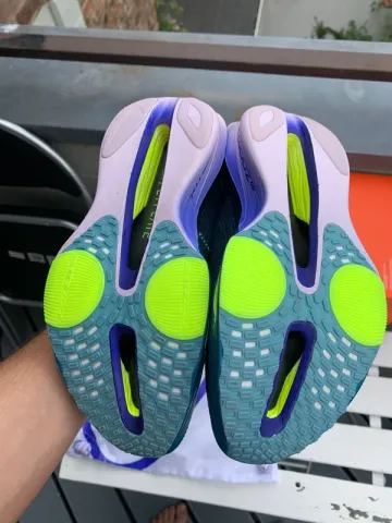 Used White Air Zoom Alphafly NEXT%3 bike — image 6 of 8
