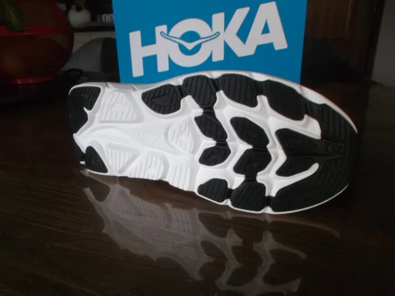 Used Hoka Clifton 10 bike — image 5 of 7