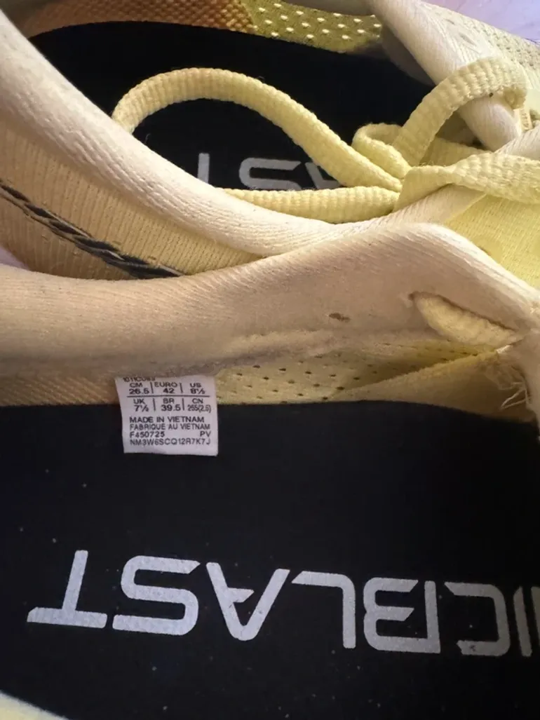 Used Asics Megablast FF Turbo bike — image 3 of 6