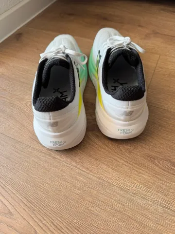 New Balance Fresh Foam X More V6 bike de segunda mano — imagen 5 de 7