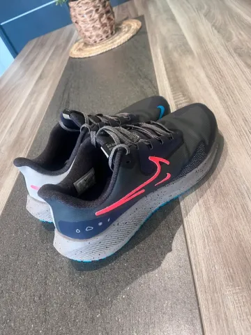 Nike Air Zoom Pegasus 39 Shield bike d'occasion — image 3 sur 5