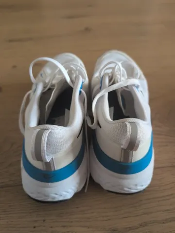 Käytetty Nike React Miler bike — kuva 3 / 4