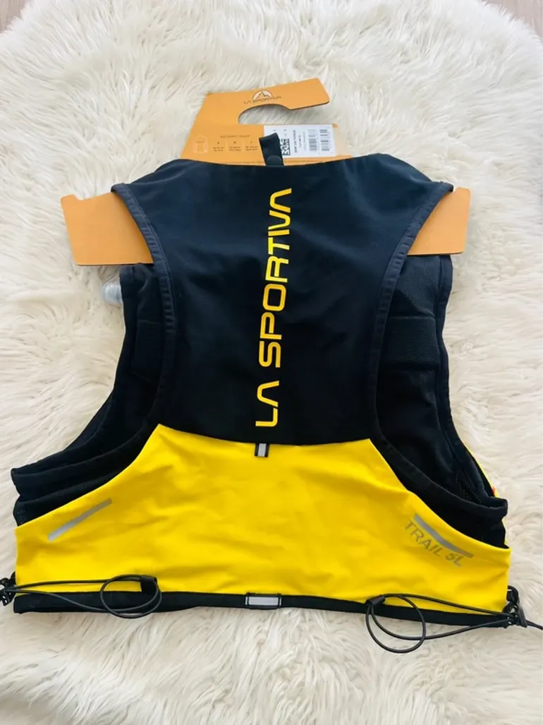 Used La Sportiva Mountain Running Vest 5L bike — image 2 of 5