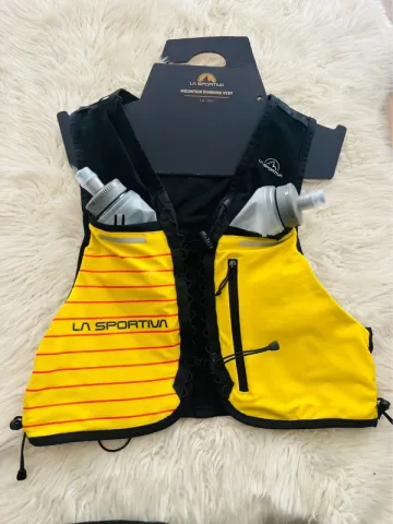Used La Sportiva Mountain Running Vest 5L bike — image 1 of 5