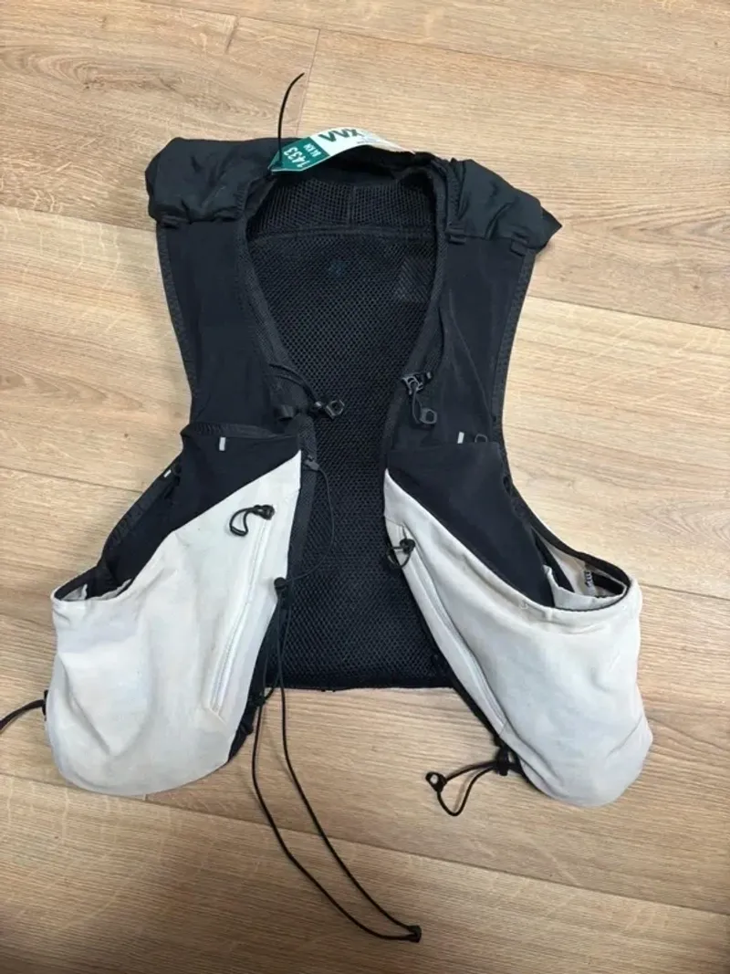 Used Salomon Adv Skin 12 Running Accessories