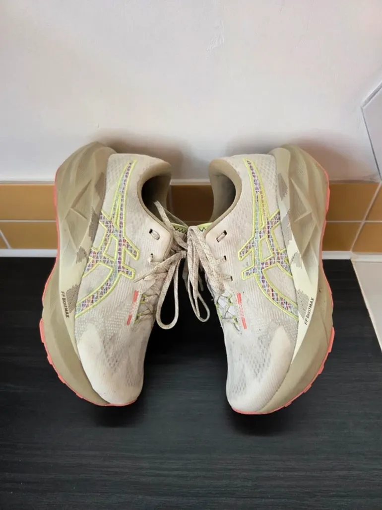 Used Asics Novablast 5 bike — image 3 of 13