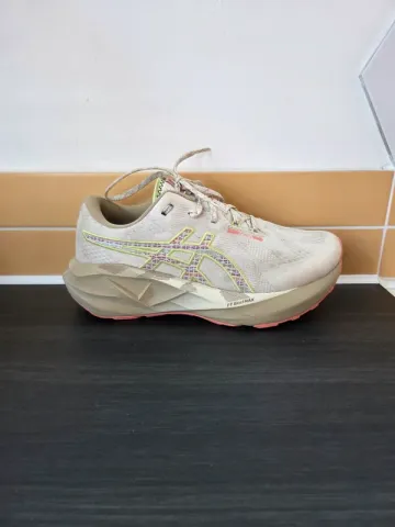 Used Asics Novablast 5 bike — image 7 of 13