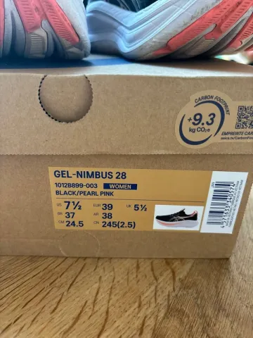 Tweedehands Asics Gel-Nimbus 28 bike — afbeelding 2 van 8
