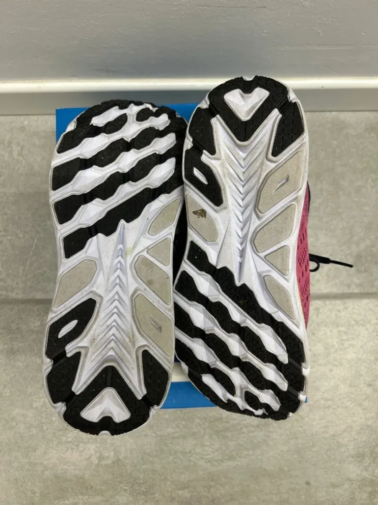 Used Hoka W CLIFTON 8 bike — image 3 of 6