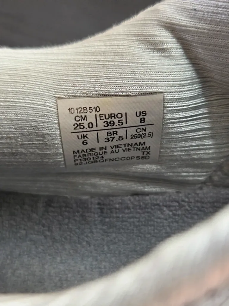 Used Asics Novablast 4 bike — image 6 of 15