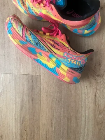 Tweedehands Asics Running Shoes bike — afbeelding 2 van 6