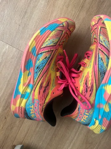 Tweedehands Asics Running Shoes bike — afbeelding 3 van 6