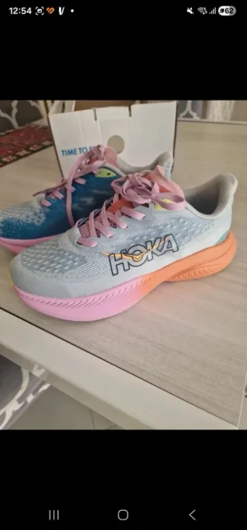 Used Hoka Scarpe bike — image 4 of 5