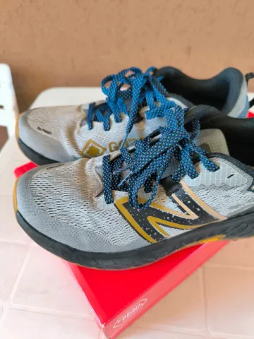 Used New Balance Fresh Foam X Trail Hierro v7 GTX bike — image 1 of 2