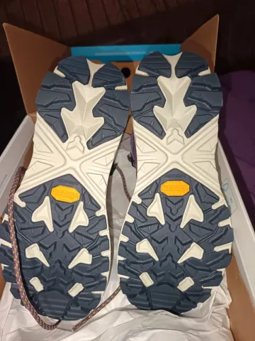 Used Hoka Trail Gore-Tex Vibram bike — image 4 of 5