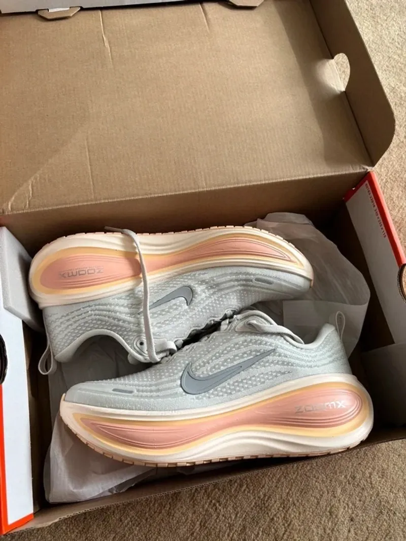 Gebrauchtes Nike Vomero Plus Running Shoes