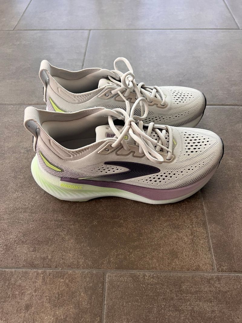 Used Brooks Glycerin 23 2026 Running Shoes