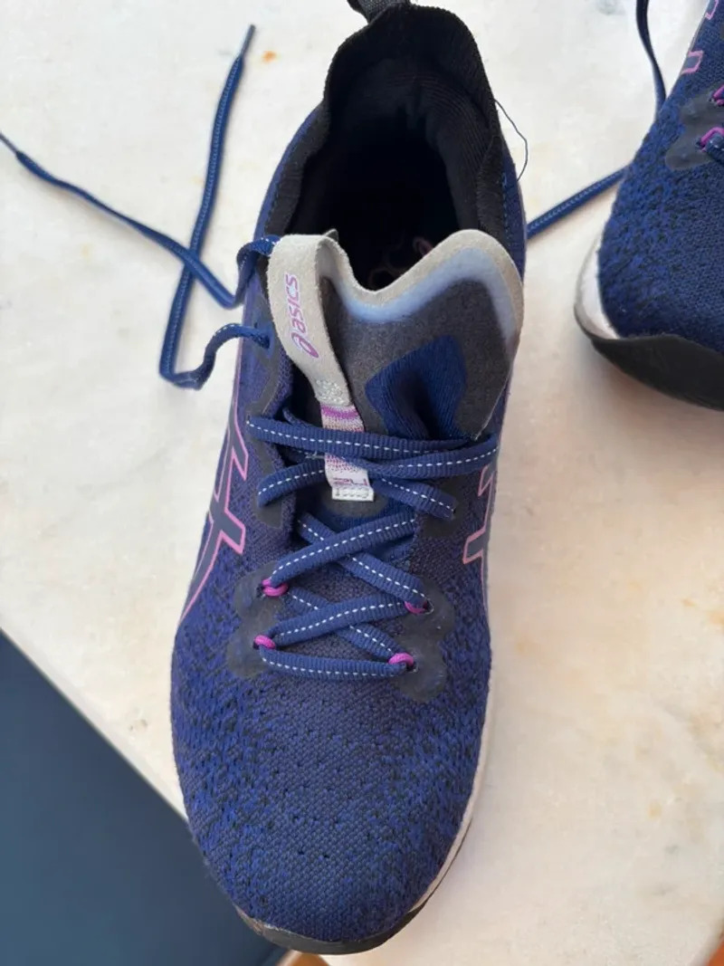 Used Asics Baskets femme sport Running Shoes